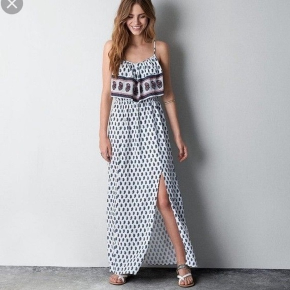 American Eagle Outfitters White & Blue Boho Paisley Print Summer Maxi Dress